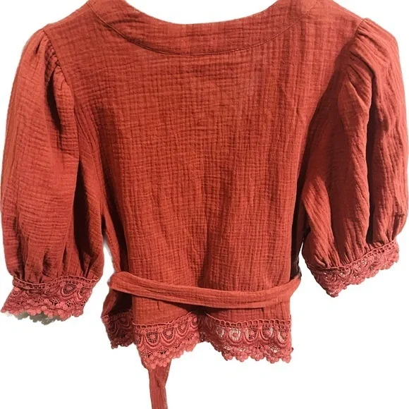 Express Women’s Textured Lace Trim‎ Belted Wrap Front Top. Medium. NWT - Picture 6 of 6